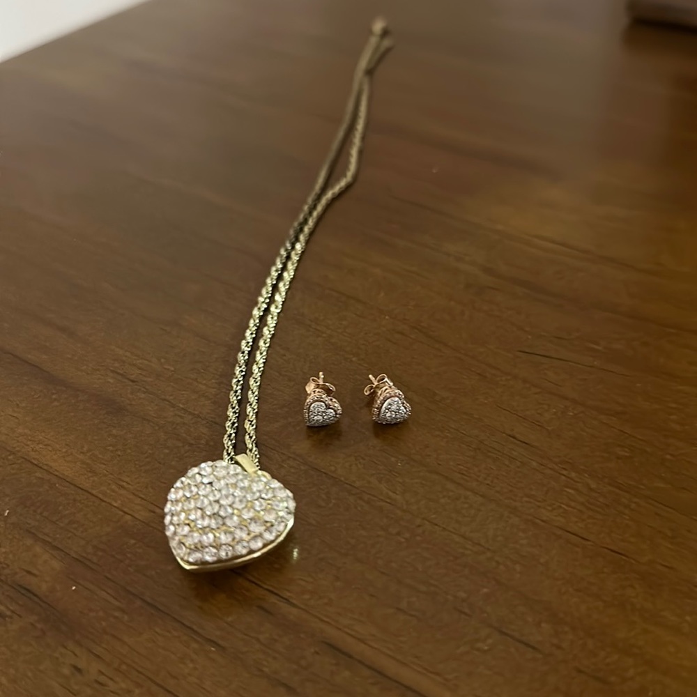 Diamond rose gold heart pendant and earring set